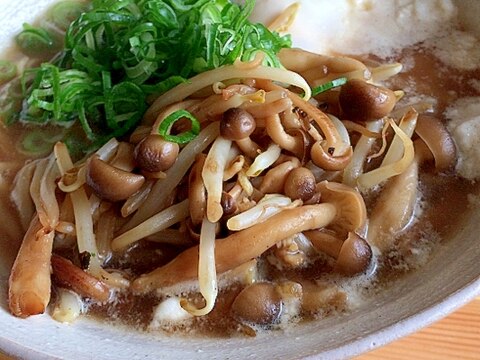 しめじともやしたっぷり☆醤油ラーメン